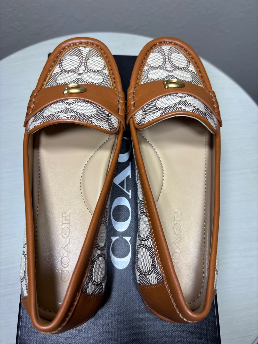 COACH Sculpted C Driver Loafers Signature Jacquard Cocoa Amber NIB
Size 6.5 - Picture 6 of 9